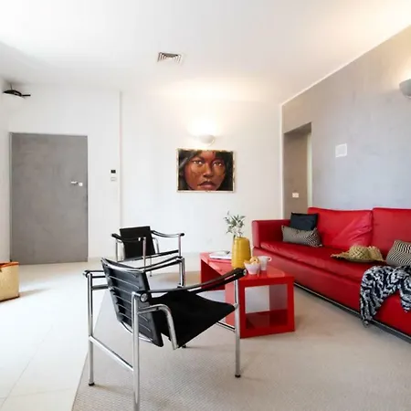 Casa Giulia - Beachfront With 2 Bedrooms, Air Conditioning And Private Parking, Just 30 Meters From The *