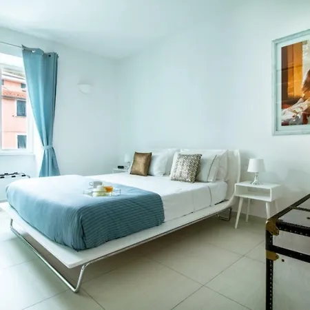 Casa Giulia - Beachfront With 2 Bedrooms, Air Conditioning And Private Parking, Just 30 Meters From The Lejlighed Sestri Levante