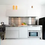 Casa Giulia - Beachfront With 2 Bedrooms, Air Conditioning And Private Parking, Just 30 Meters From The * Sestri Levante