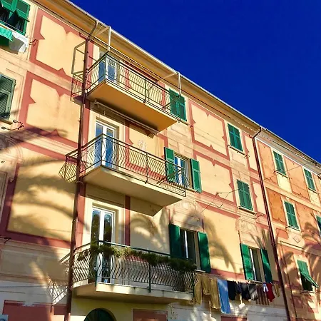Casa Giulia - Beachfront With 2 Bedrooms, Air Conditioning And Private Parking, Just 30 Meters From The * Sestri Levante