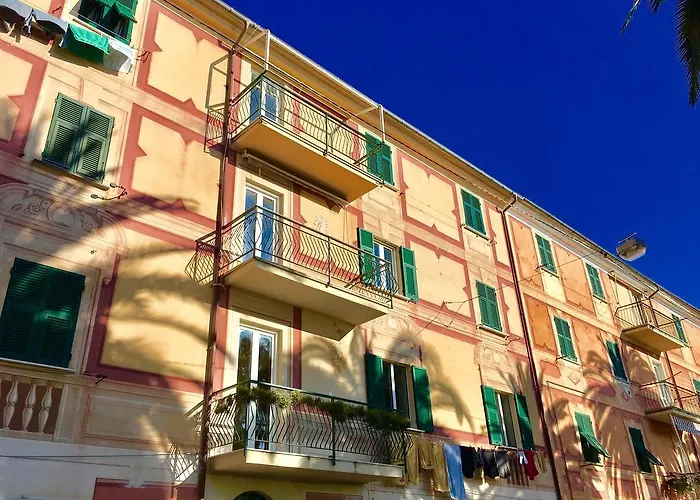 Casa Giulia - Beachfront With 2 Bedrooms, Air Conditioning And Private Parking, Just 30 Meters From The * Sestri Levante