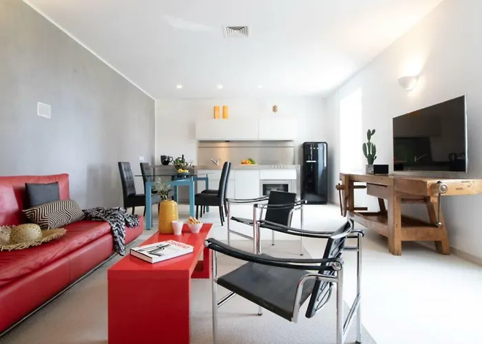 Casa Giulia - Beachfront With 2 Bedrooms, Air Conditioning And Private Parking, Just 30 Meters From The *