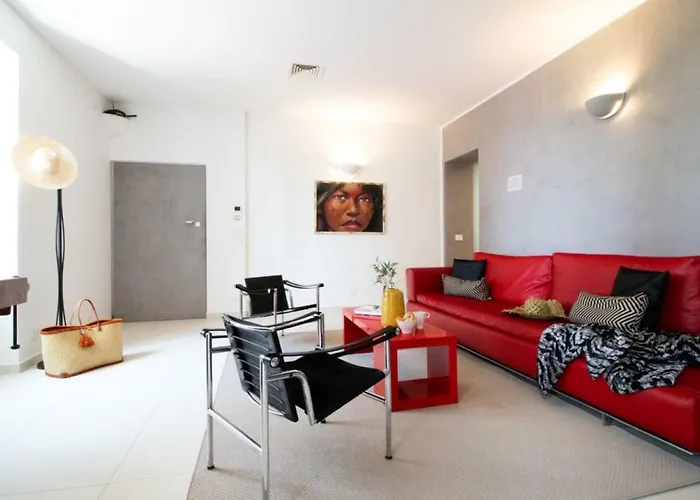 Casa Giulia - Beachfront With 2 Bedrooms, Air Conditioning And Private Parking, Just 30 Meters From The *